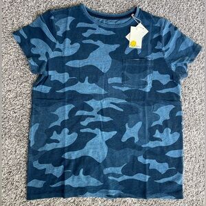 NWT Mini Boden Blue Camo Kids T-Shirt, size 13/14